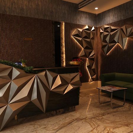 לקנאו Hotel Pinaka Inn מראה חיצוני תמונה