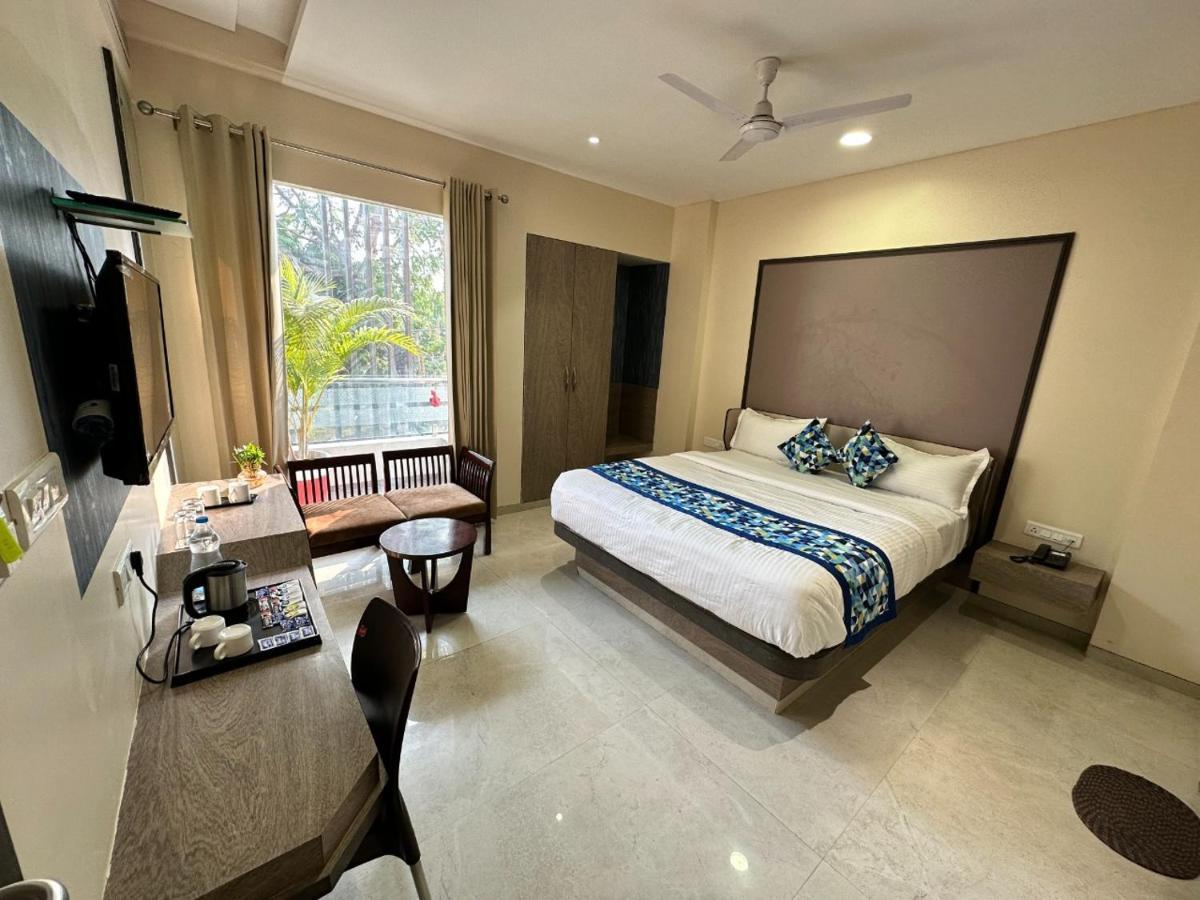 לקנאו Hotel Pinaka Inn מראה חיצוני תמונה